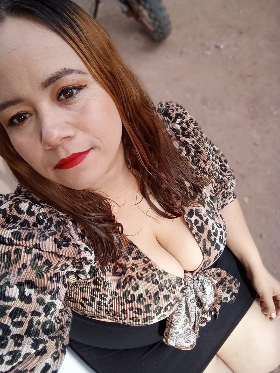 PEAR SHAPE THICK CURVY LATINA SSBBW BIG BOOTY ASS