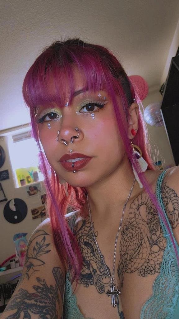 Kink Friendly Gothic Latina - Bri (Squirter)