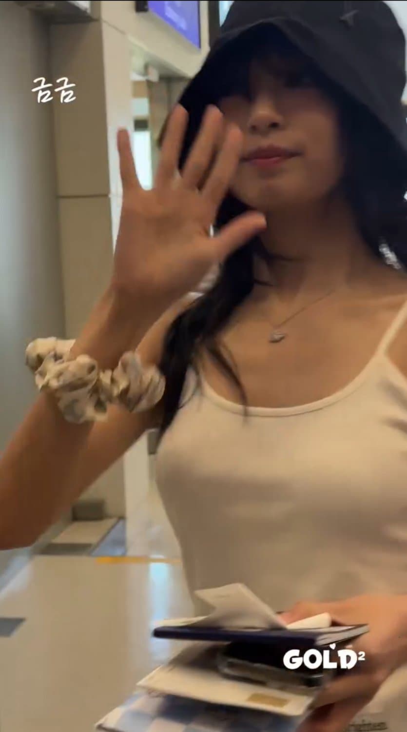 VOTE NOW Who’s cuter? BM Asa VS Ahyeon VS Airline Staff