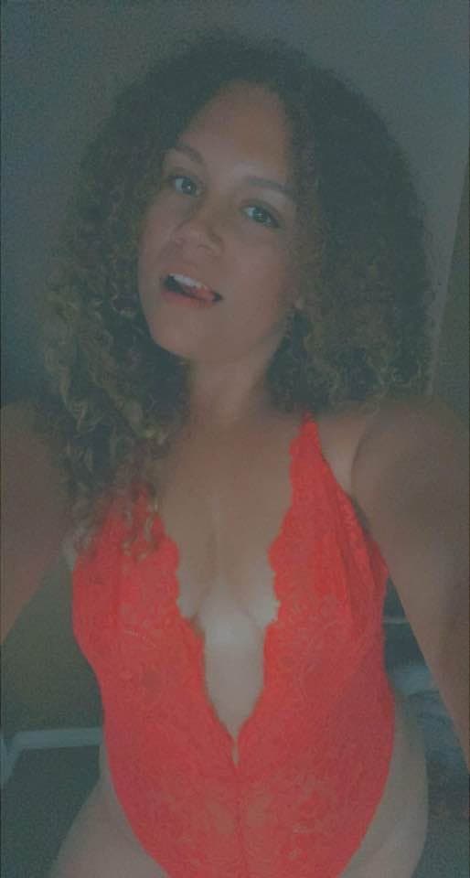 Jess 24 given up by her husband. Kik marshallr538 for same treatment