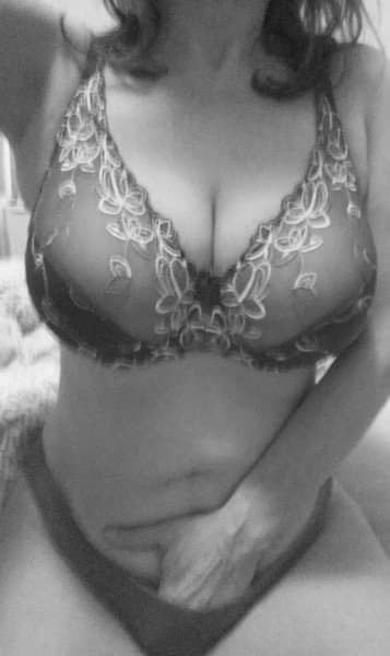 More Busty Dutch milfs...hot