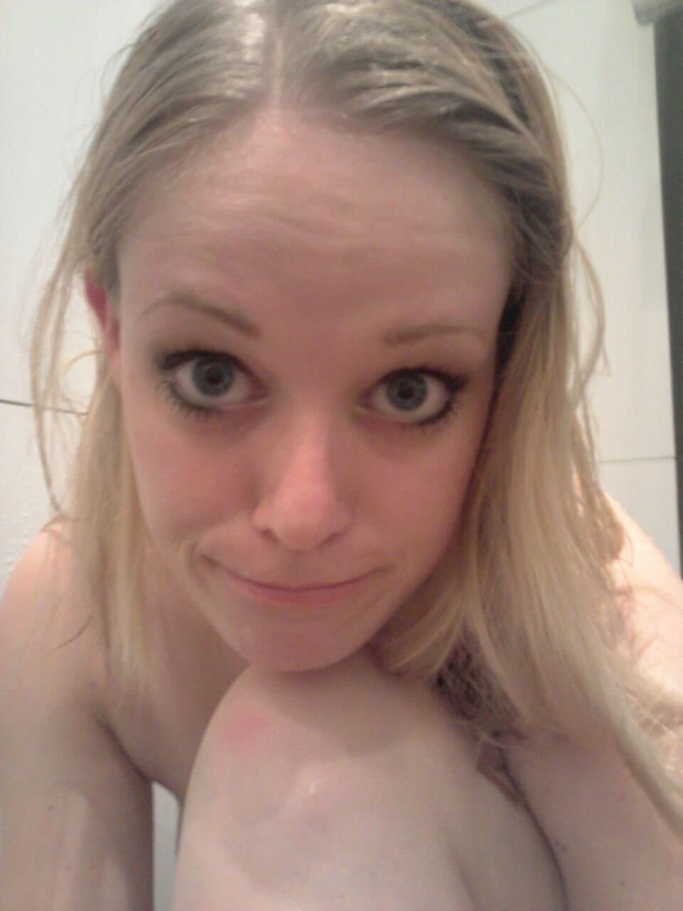 Click to view full size Limited time! Dutch slut face