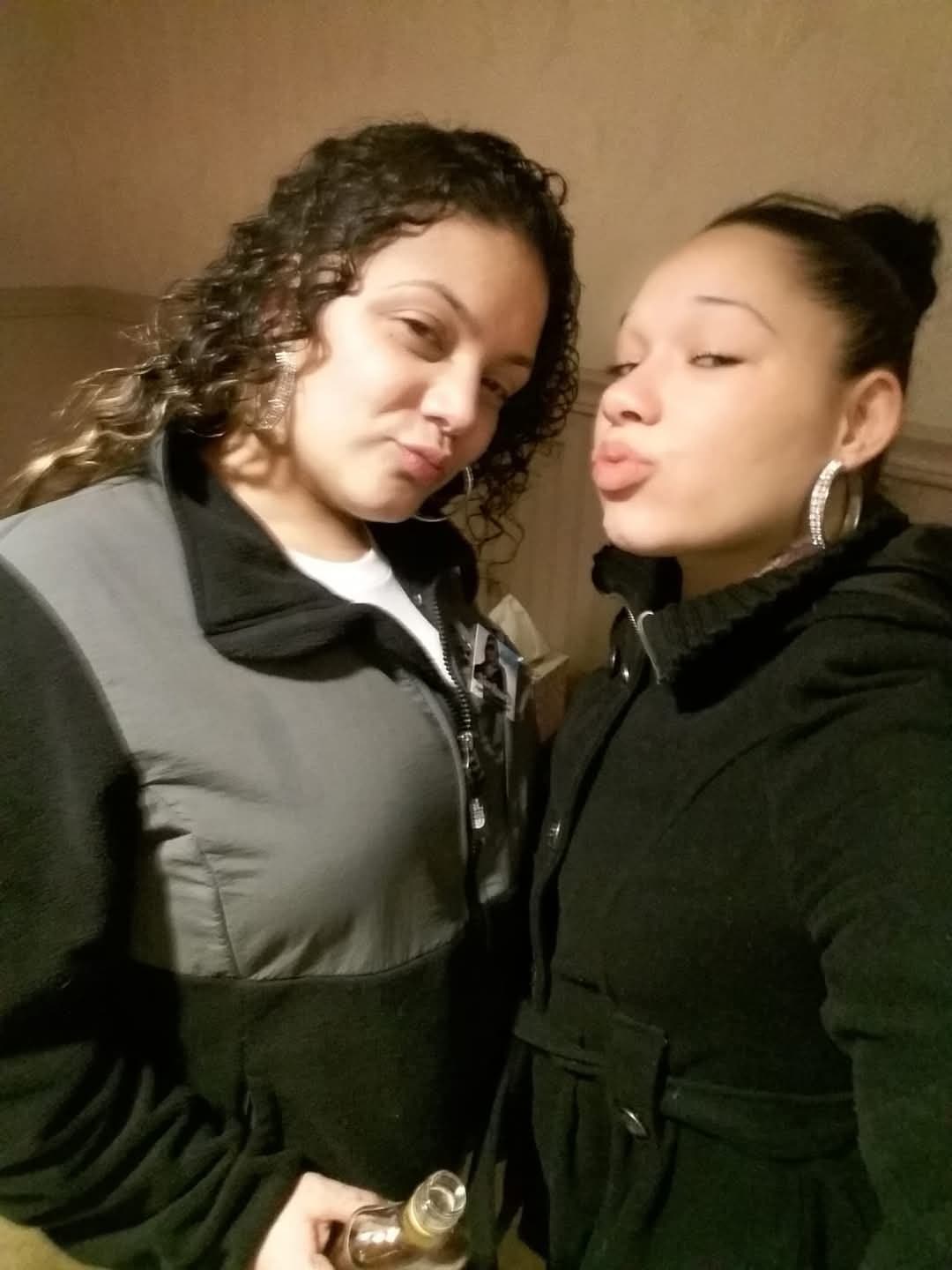 Some pic of a sister that needs some cum in her badly hmu