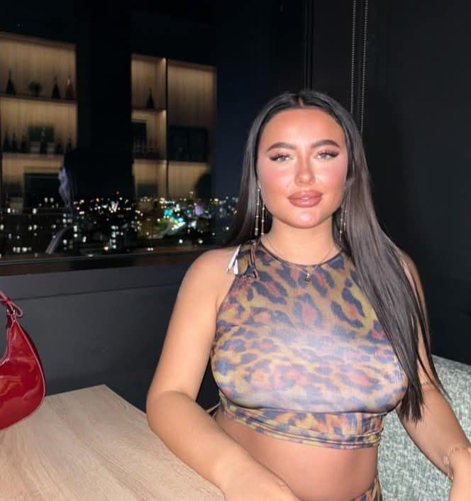 This Chav Chloe told the practitioner, "give me the deluxe ultra suction nut extractor cock lips"