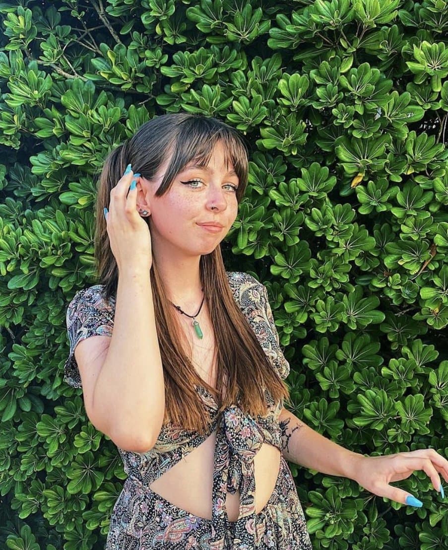 Click to view full size Cute slut Lina loves eating ass and swallowing cum ?