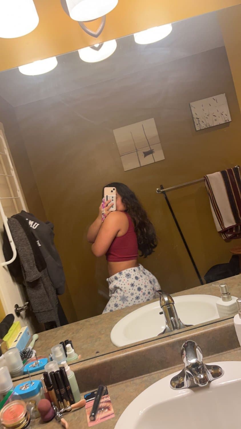 Guess if shes shaved, name or send a pic i dont have in dm and win uncensored nudes.