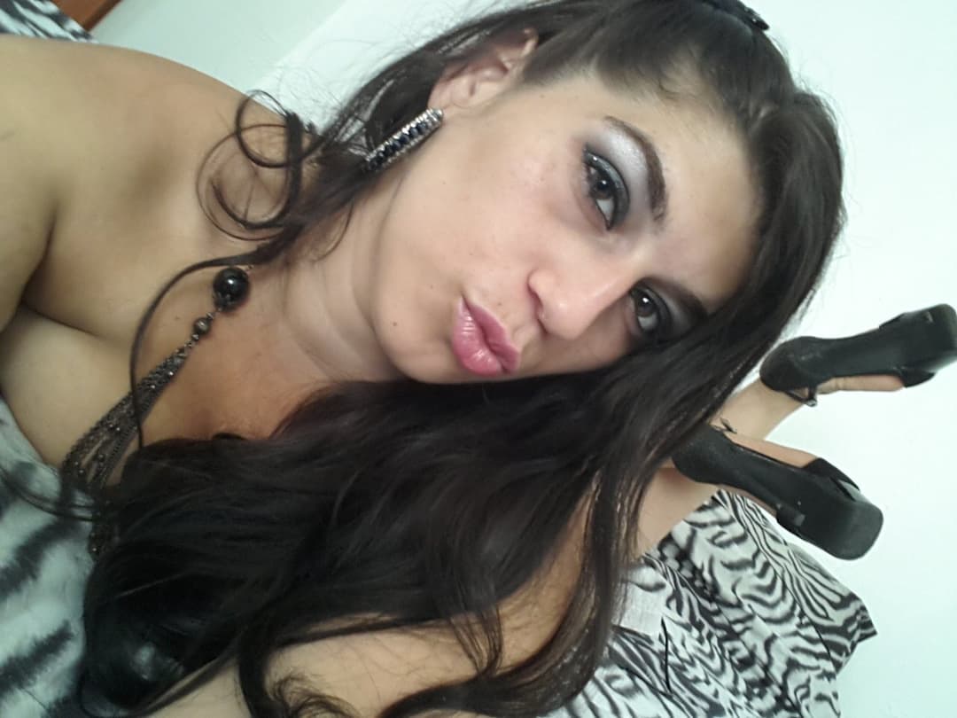 Dancing Bear SUPER WHORE Karizmah Gets Fucked And Worships Cum