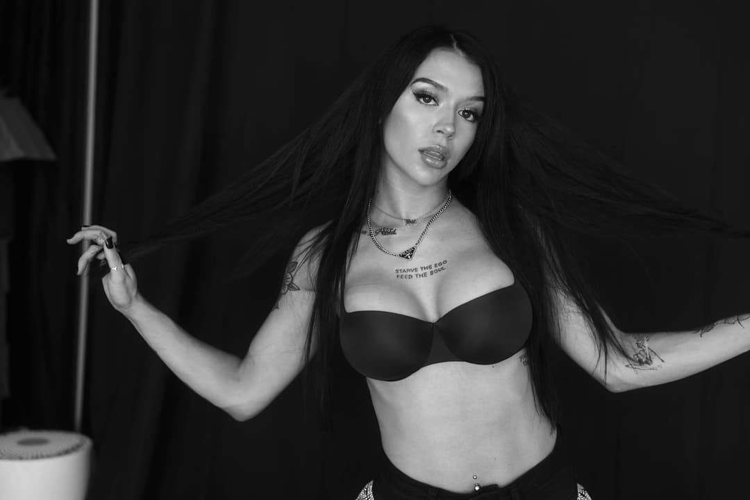 WWE Star Turned OF Star