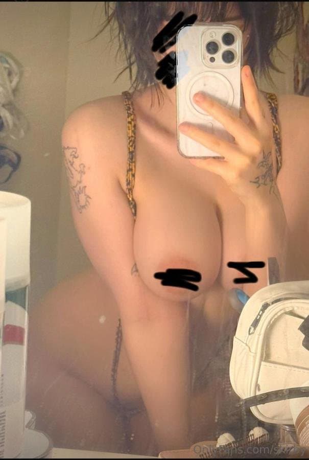 Emo Goth Big Ass White Girl Alt Big Ass