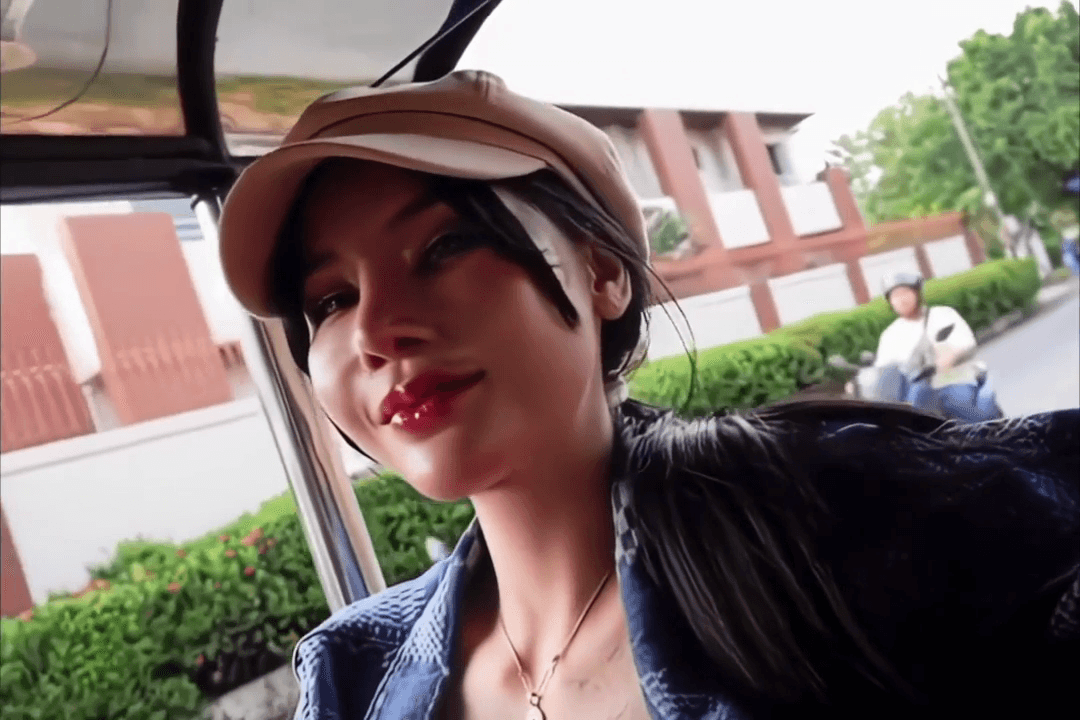 Gorgeous Thai Babe Sex Facial