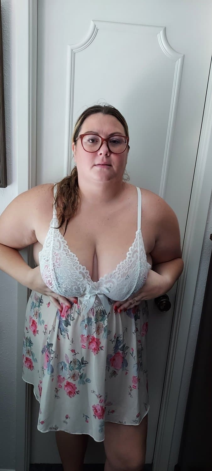 Married BBW neighbor white top fuck