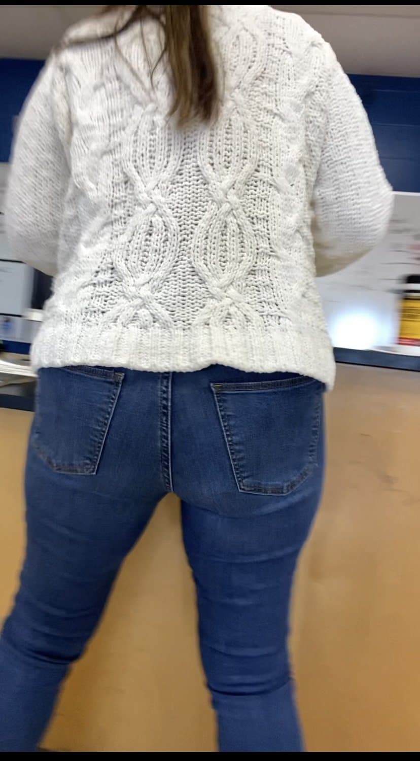 Latina Teacher Ass Milf Candid