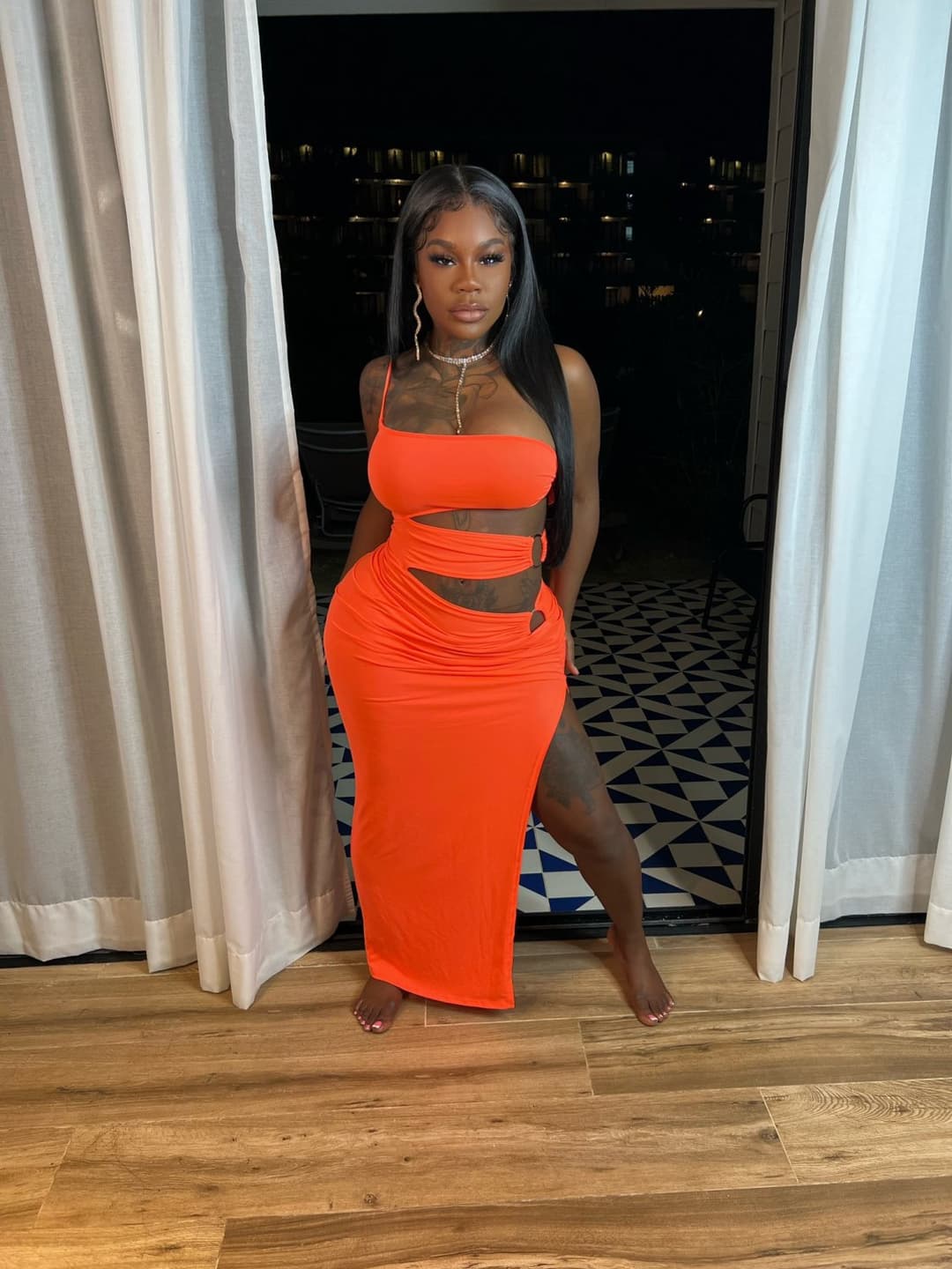 Plastic Ghetto Hoe Šukihäna always going to jamaica to give up that coochie