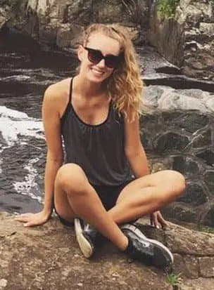 Petite dirty blonde Kelsi made famous.  Sexy little girlfriend wants to be a webslut.