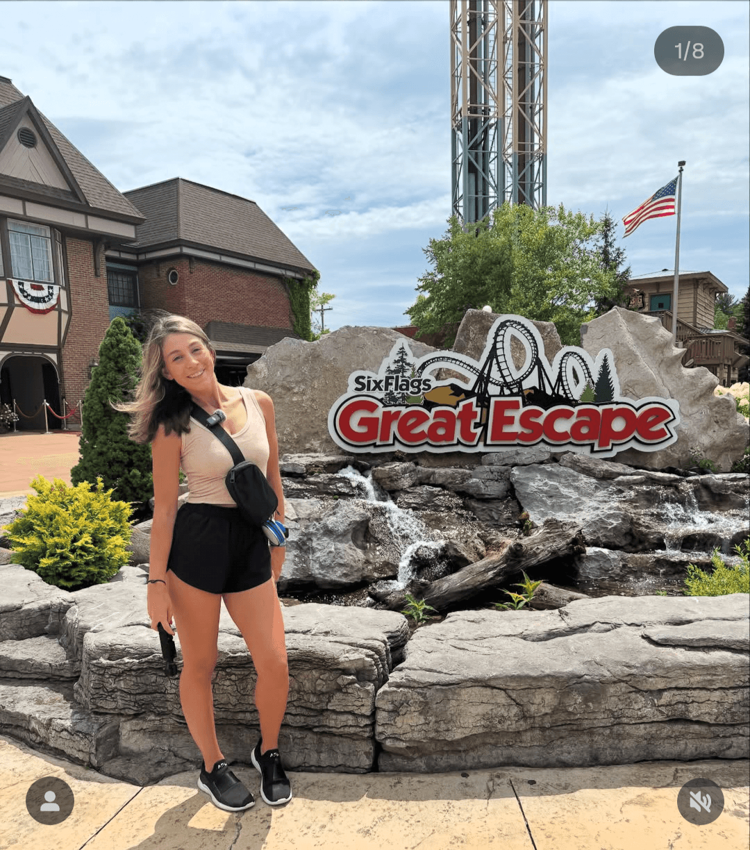 Click to view full size Annoying YouTuber "The Krystal Palace" is obviously nothing but a huge slut behind the scenes.??