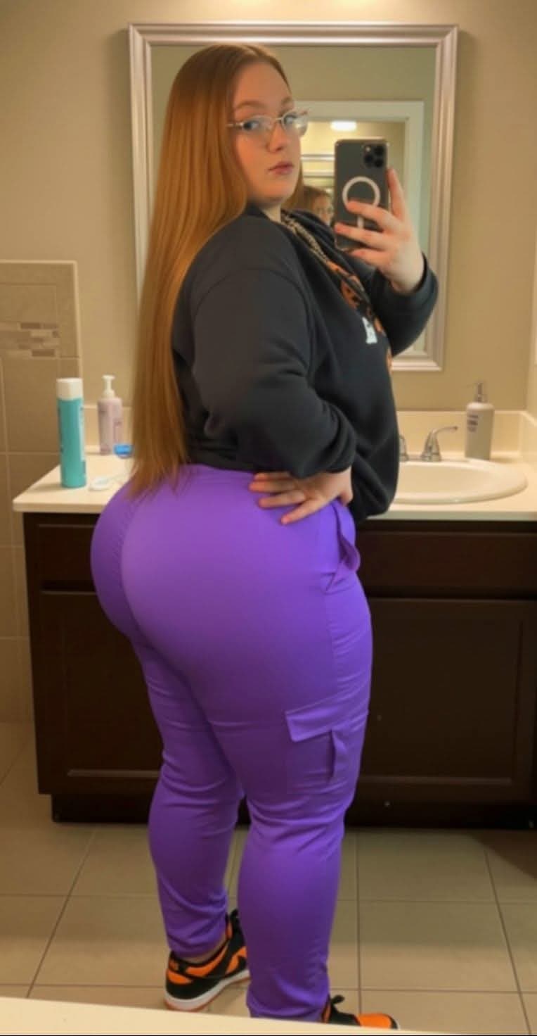 BIG THICK BIG BOOTY ASS PAWG