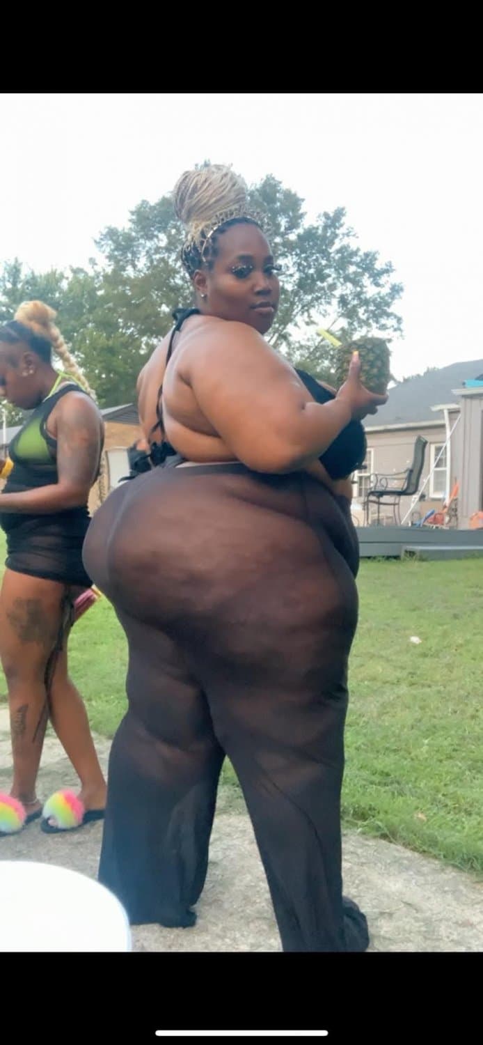 SSBBW EBONY HUGE OLE BIG ASS BOOTY