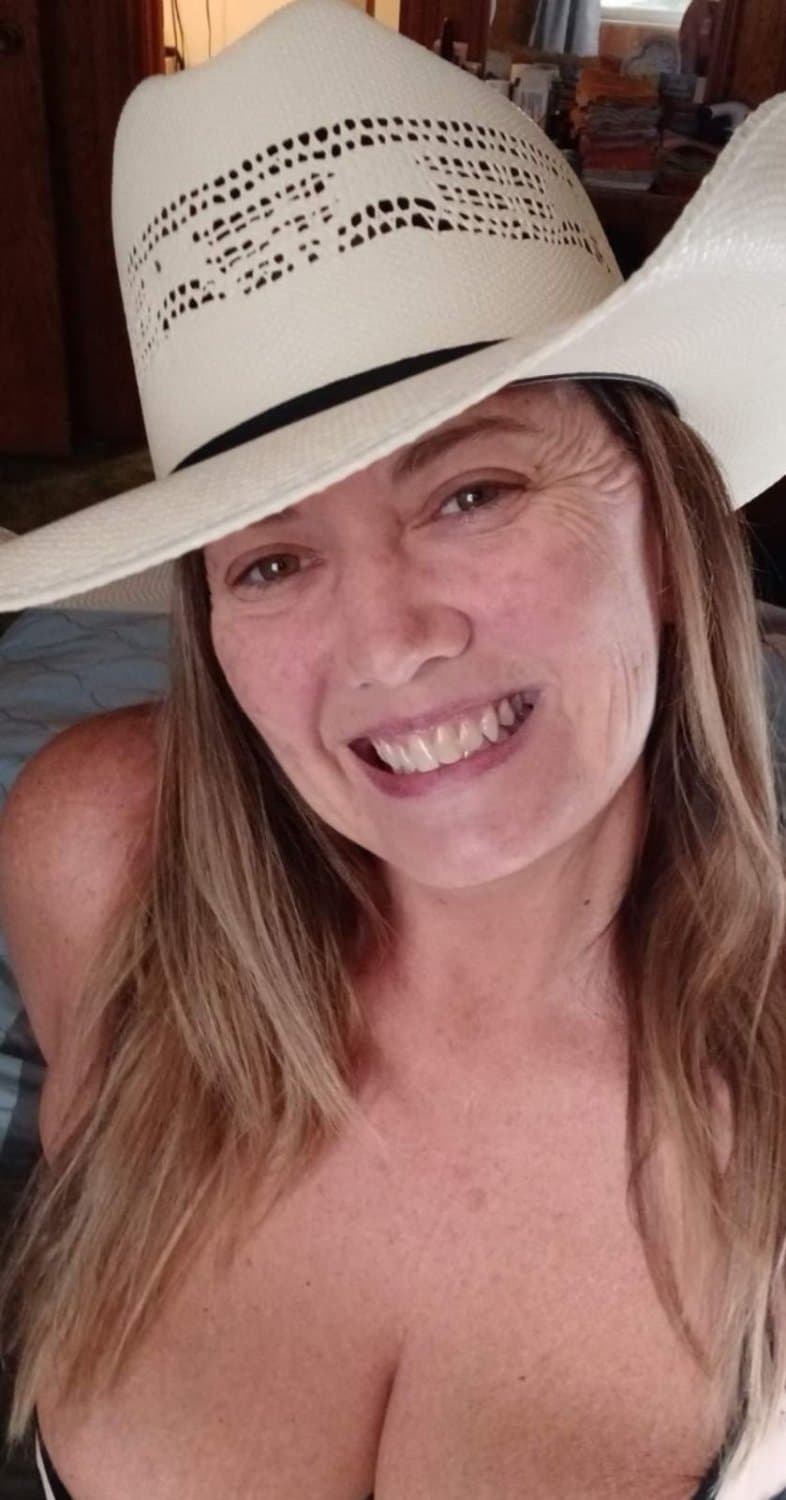 Big Tit Wendy Mature Sooner State Wife