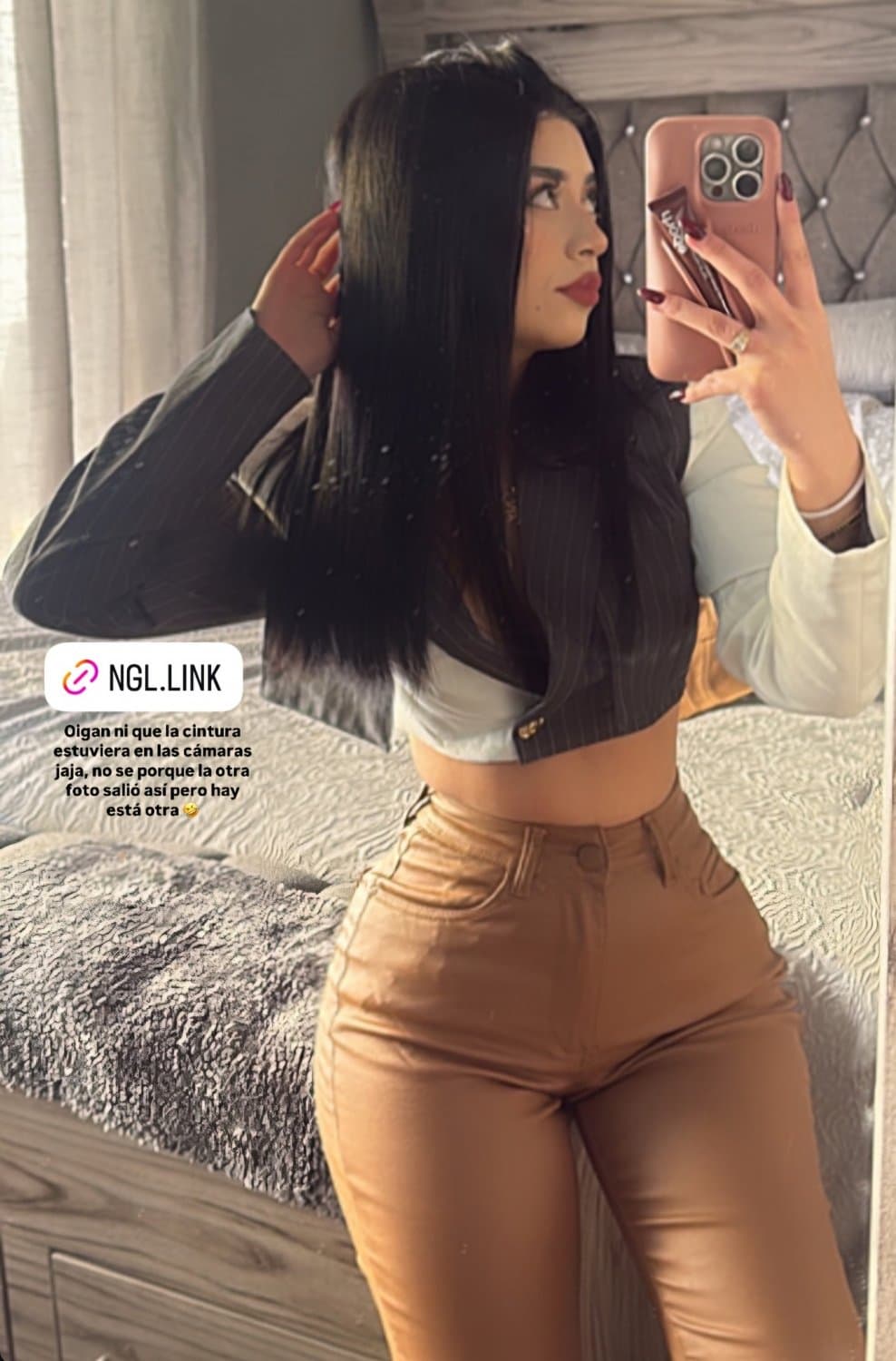 Chaparrita nalgona con algunos fakes