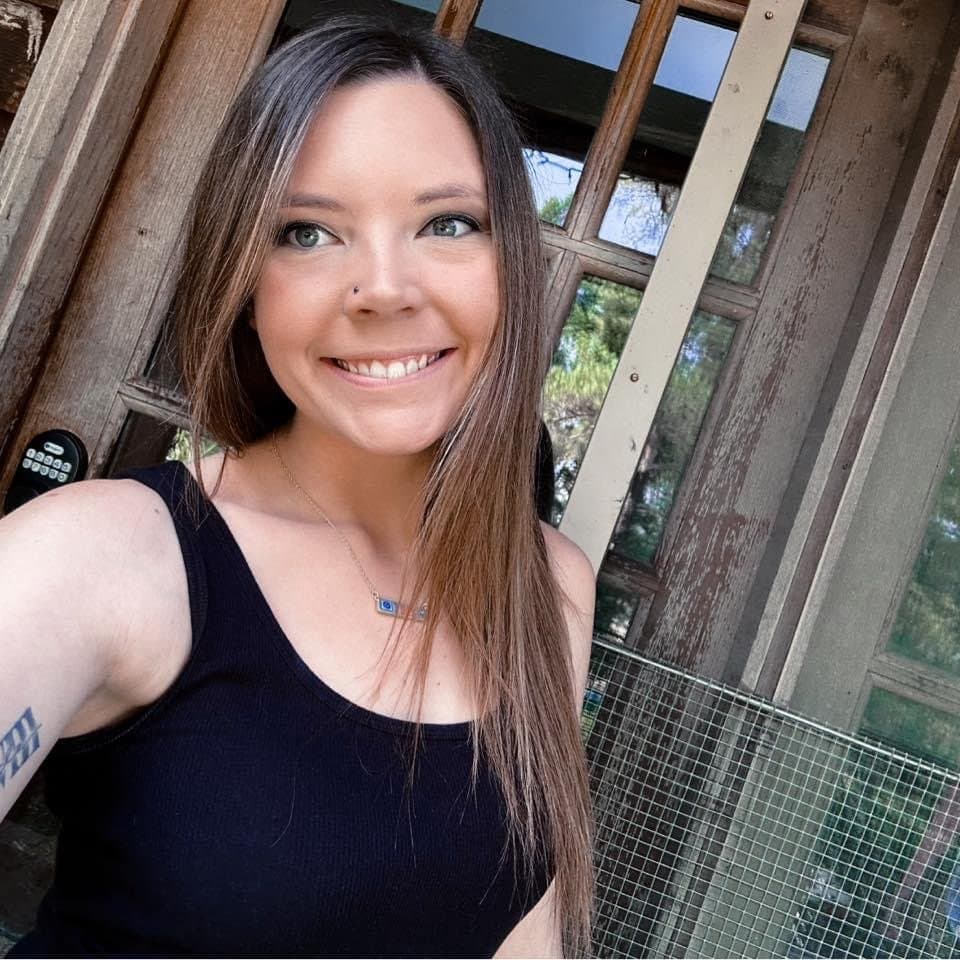 Iced out slut ex is horny 24/7 ready to be a slut