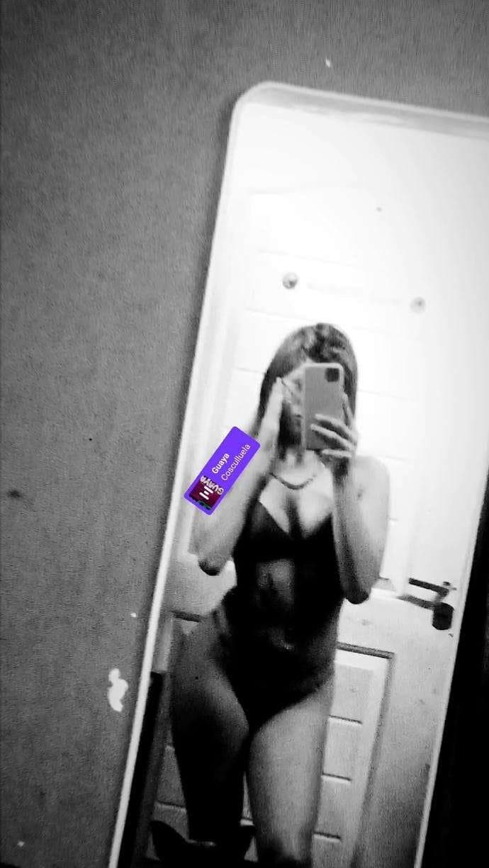 Quiere que le rompan el orto por primera vez .. se lo merece ?