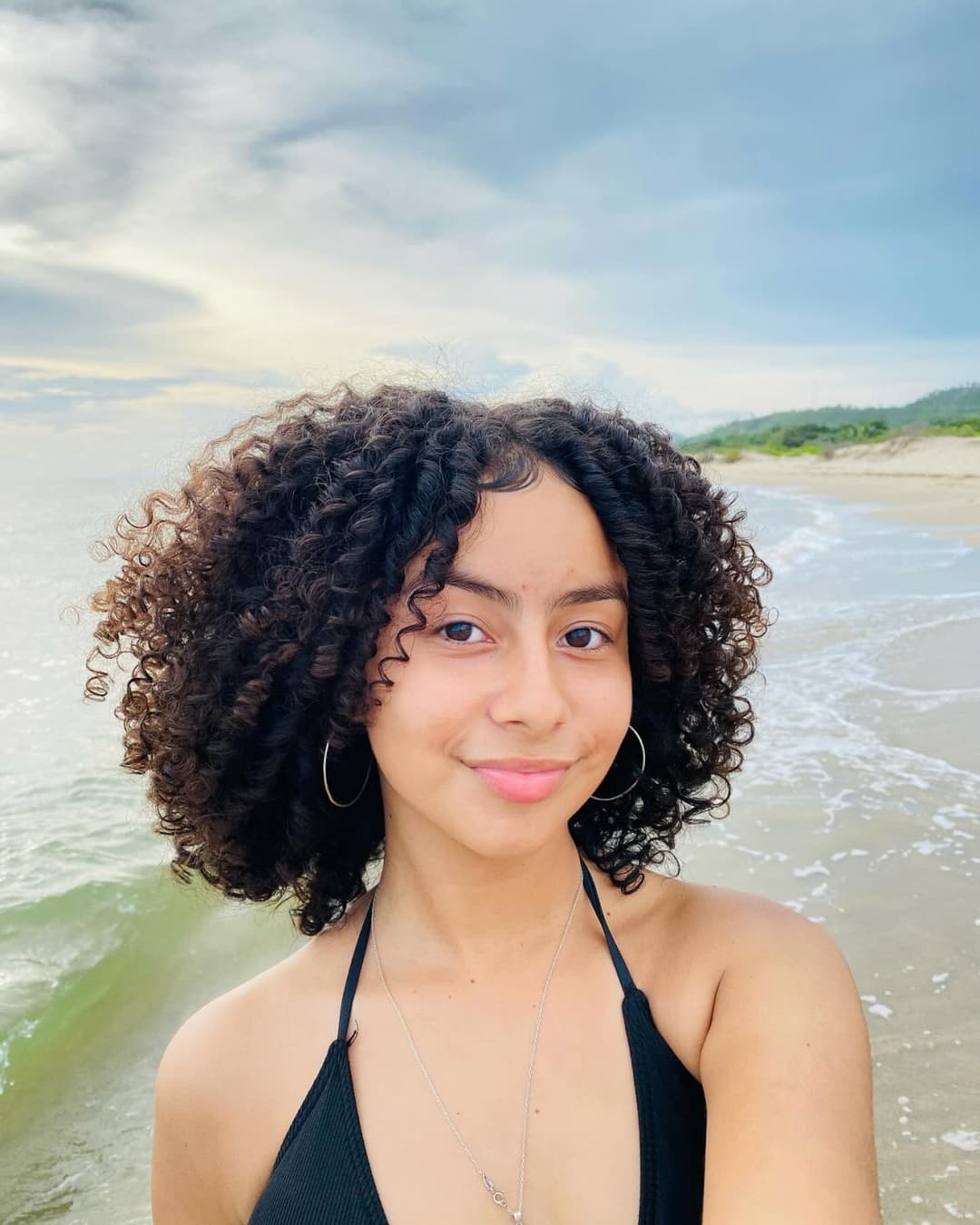 2 PUTAS MORENAS EN BIKINI (DIA 5) 1 DIA 1 PUTA HASTA ENCONTRAR A YADIRA