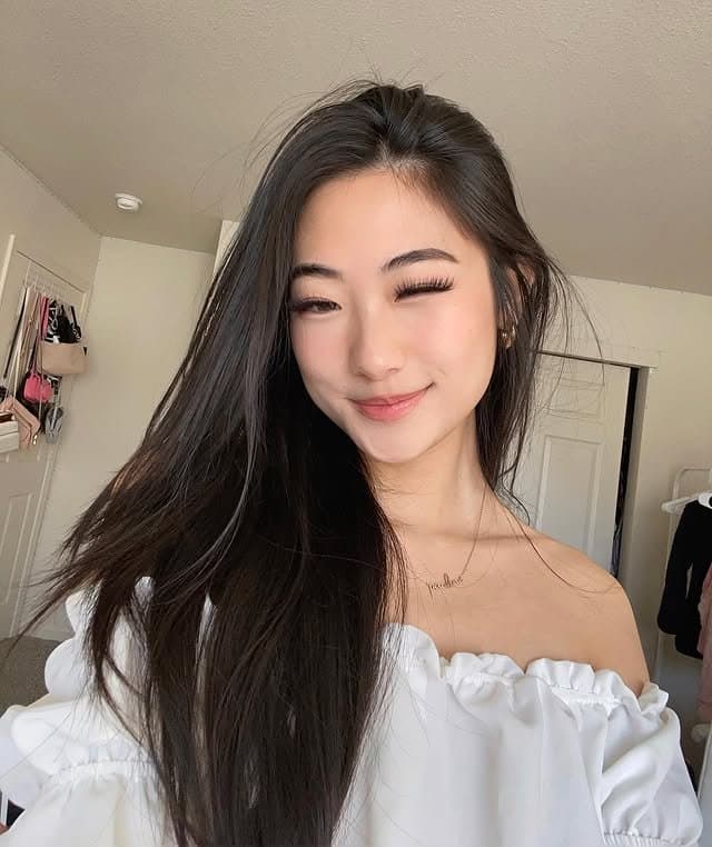 Sexy petite ABG teen Pauline