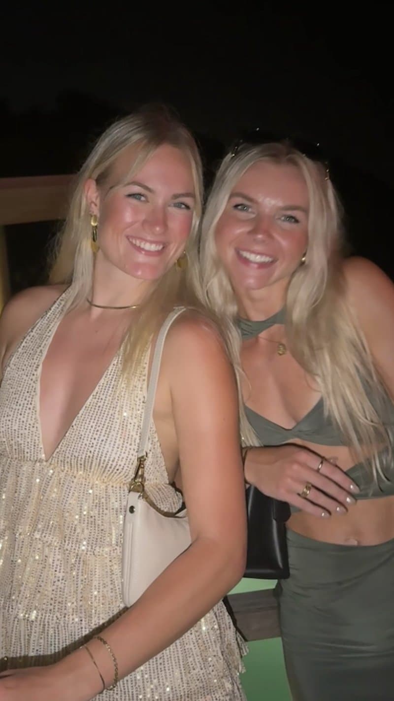 Young german slut earns money as escort / junge deutsche schlampe verdient ihr Geld als Escort