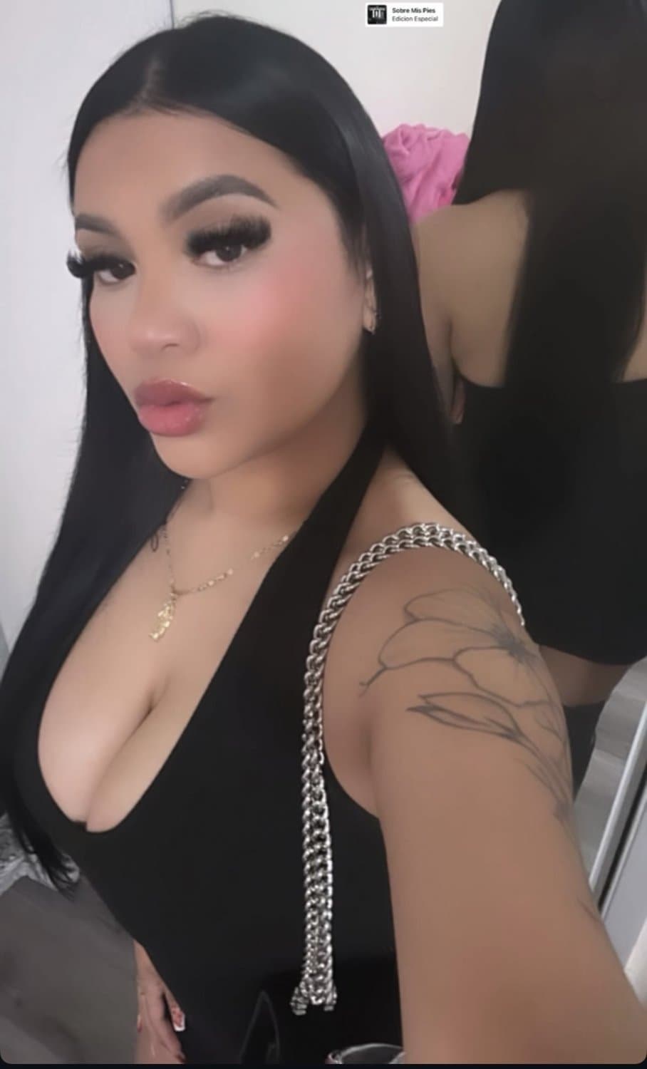 Sexy big tit Latina milf