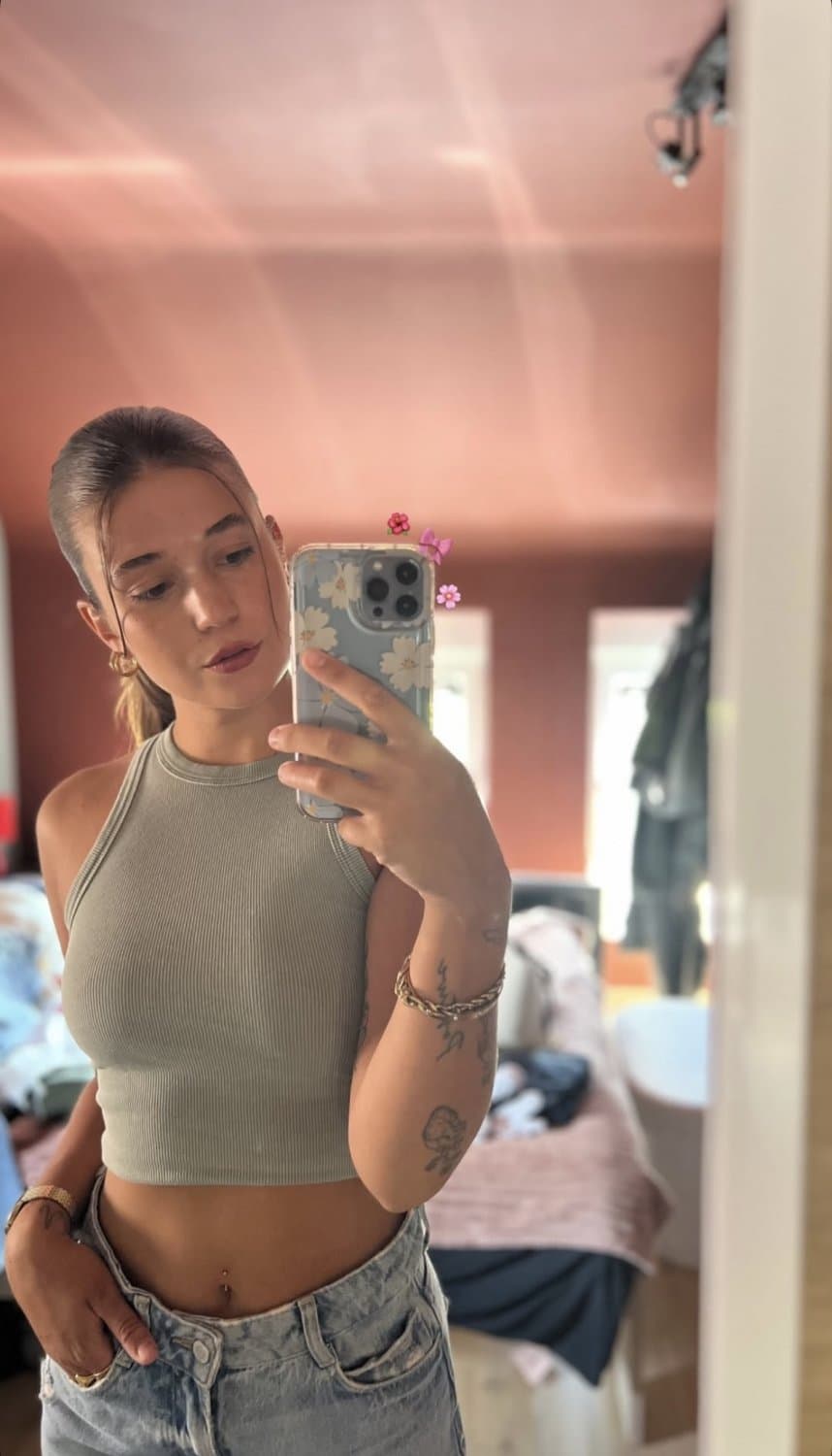 Italienne Belge célibataire qui veut du BBG