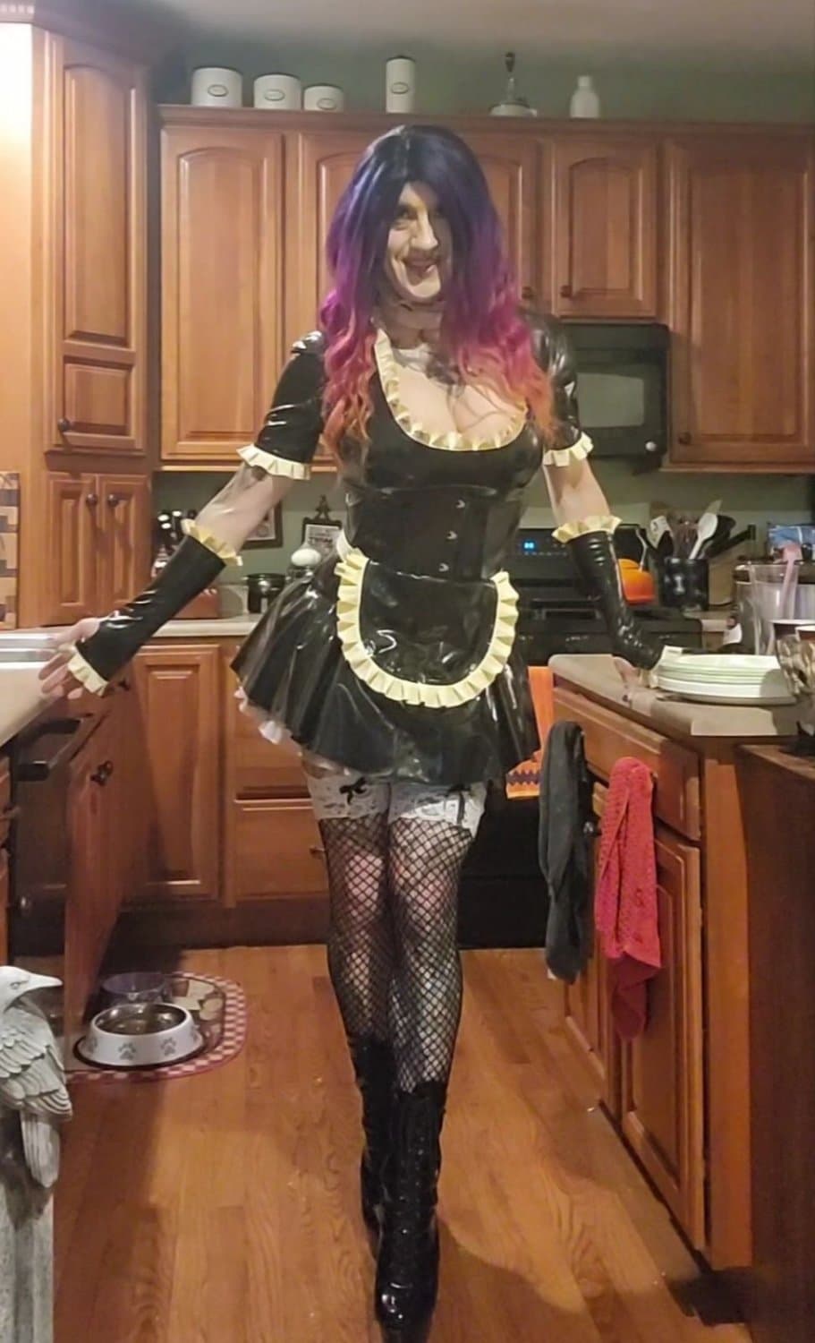 Comment what you’d do to this pathetic trans sissy latex whore.Tiffany minx @tiffanyminxcosplay