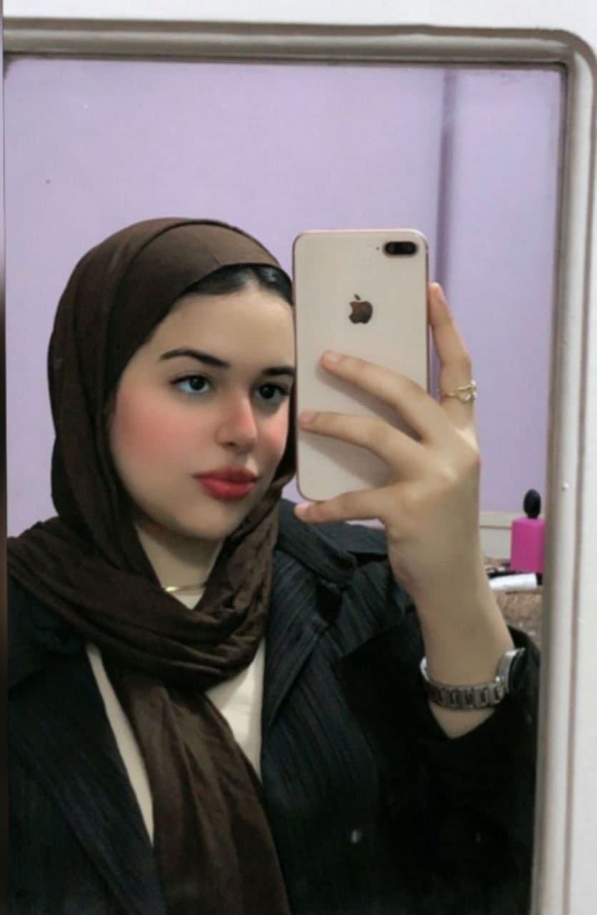 Part 3 of Alaã, give some likes to get her tits and pussy in Part 4