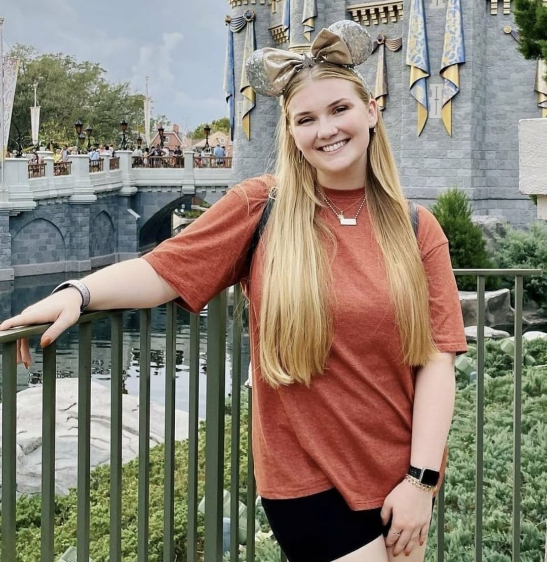 Click to view full size Future Webslut Thick Pawg Busty Gf