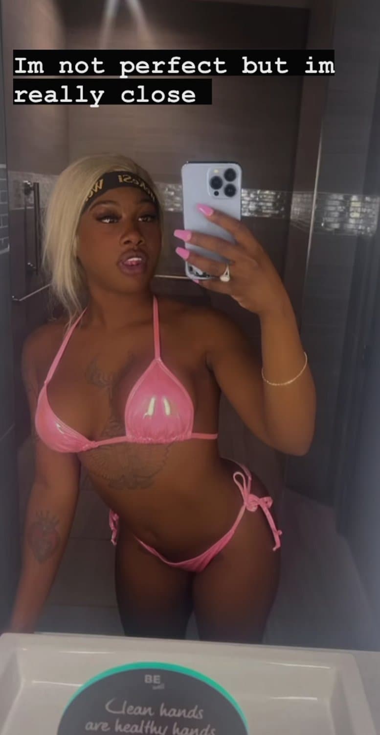 Beautiful ebony stripper hoggy twerkin