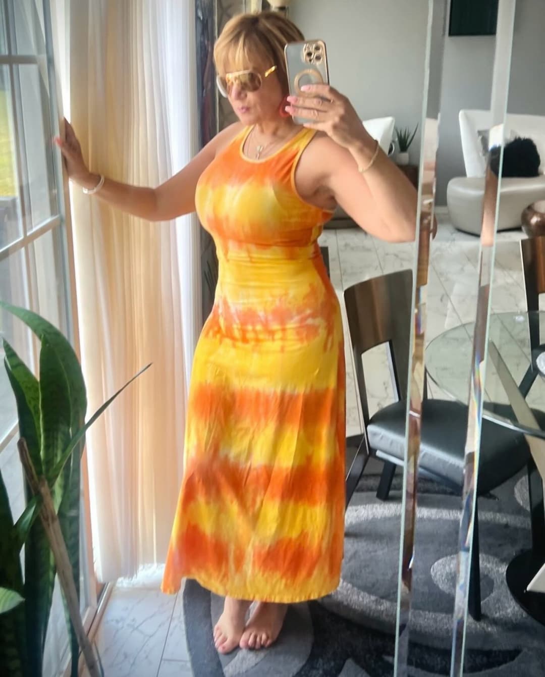 Thick Gilf flight attendant 2