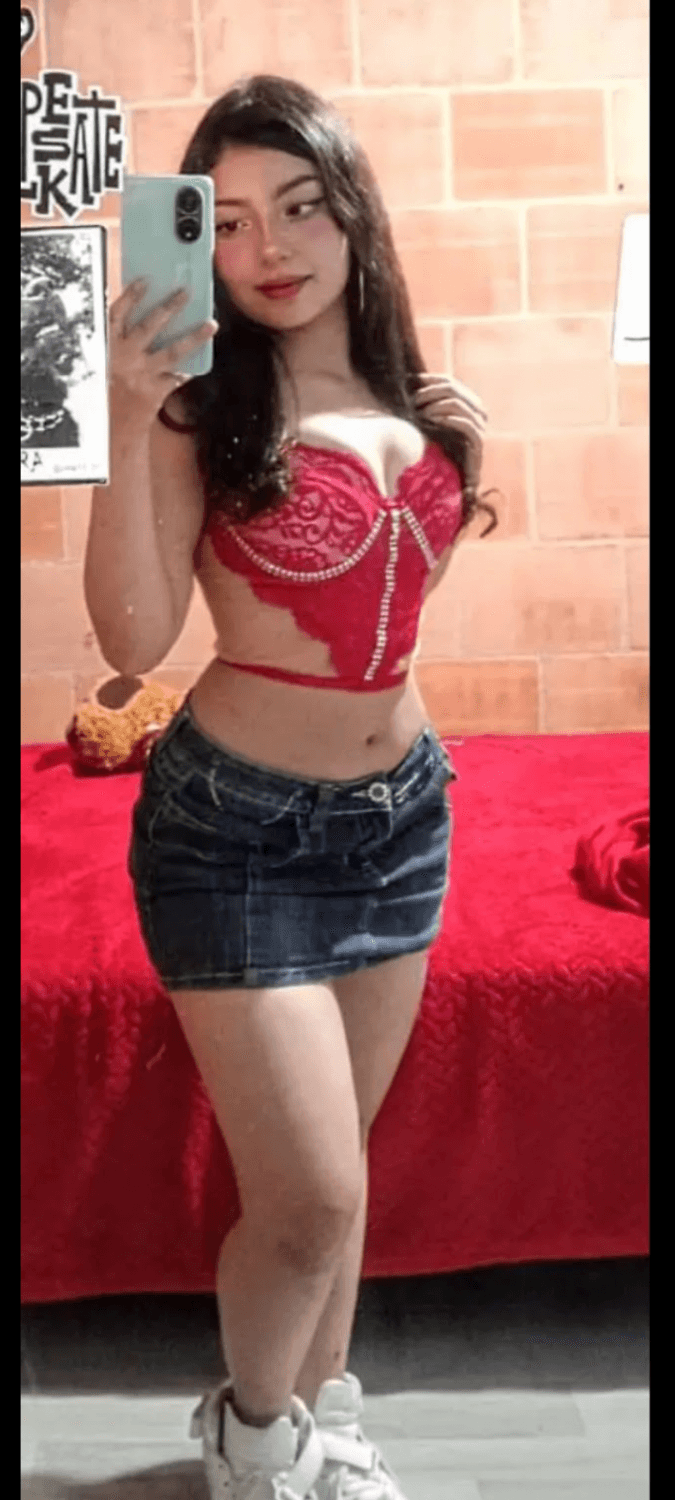 Mi nva Colombiana adolescente de culo grande