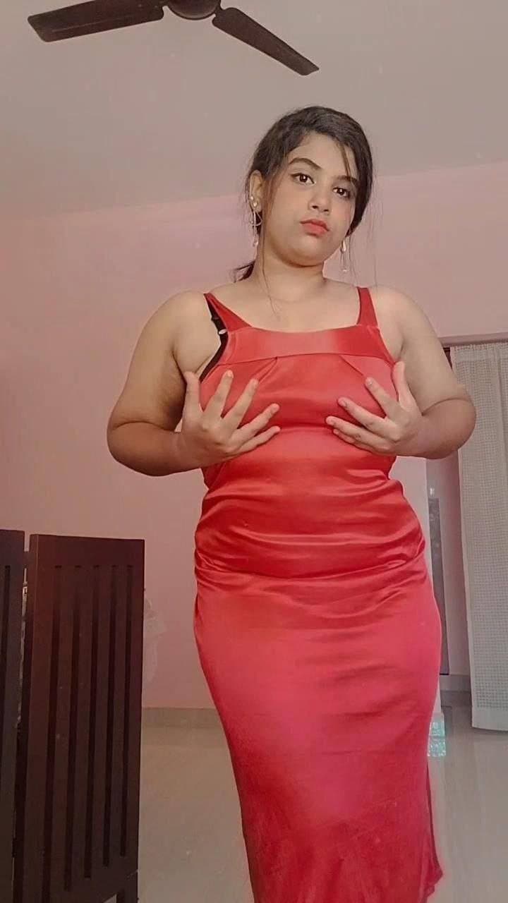 Desi Horny Hijabi Mallu Girl Fingering Fucking With Moaning