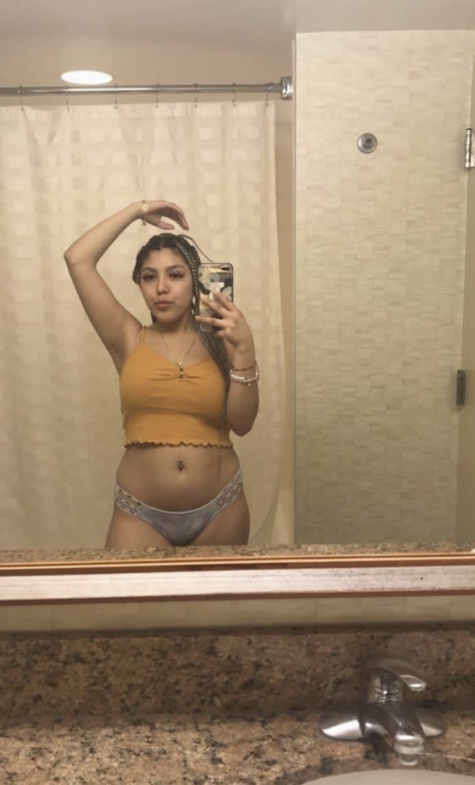 Nasty body Yoselin Pilar Garcia- new Carrolton Maryland loves to eat man ass and show gaped asshole