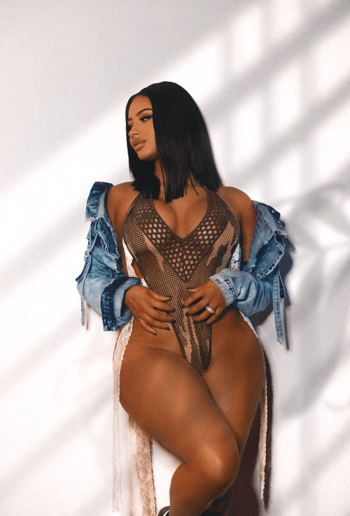 Click to view full size Tori Hughes