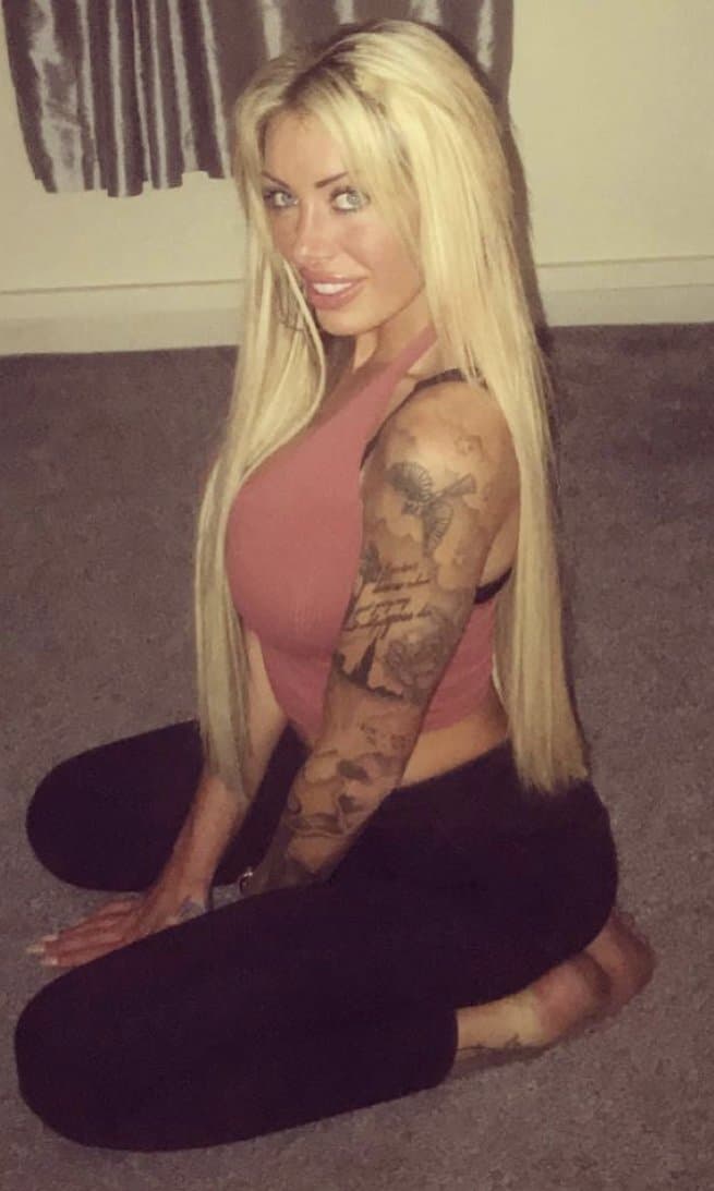 Click to view full size Geordie Chav Milf Slut Big Tits Pawg Goddess UK British Cumslut