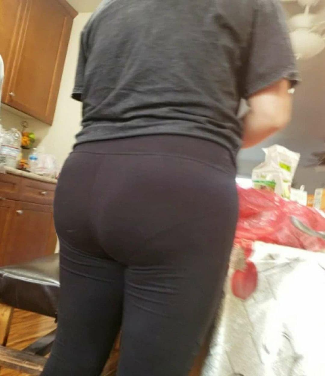 More of my beautiful sexy older sister, dm to talk about her, my contact info in bio