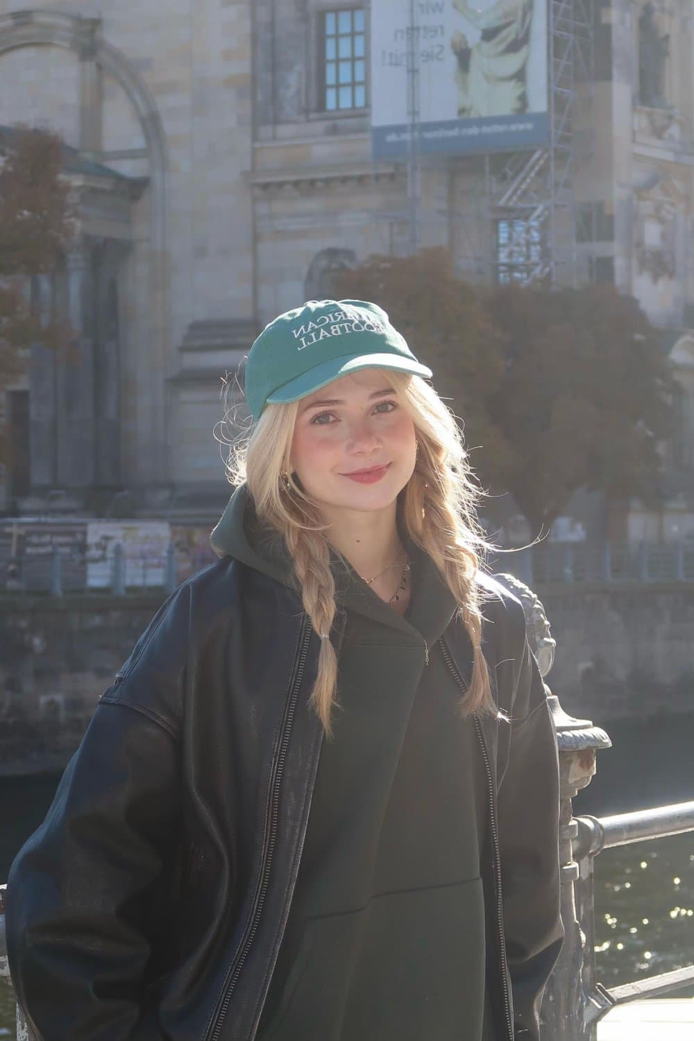 Arrasa Lana , fotos delicias...Lana Negrini a beleza loira , muito goostosa !!!