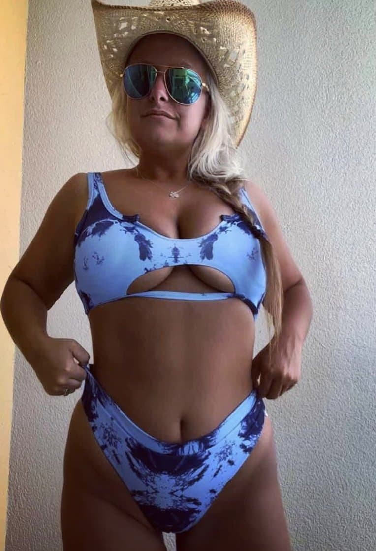 Click to view full size 5th grade teacher Jordan (big tits)