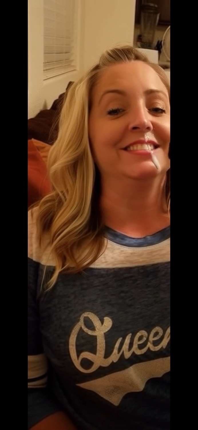 Click to view full size Bakersfield sluts Julia queen, Cady queen, and Jessica Queen