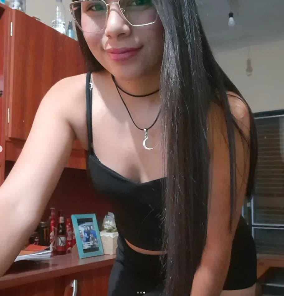 Click to view full size Luciana Faria! putita del int de cba! compartan!