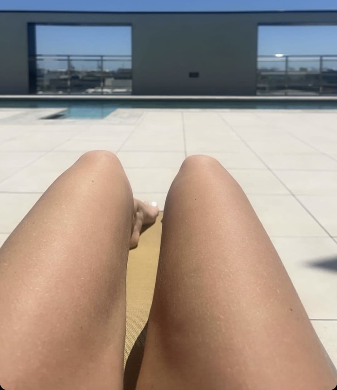 Charlee , 26, dressed for going out..