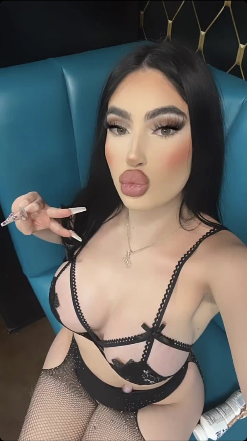 Bottle Girls Are The Easiest to Fuck