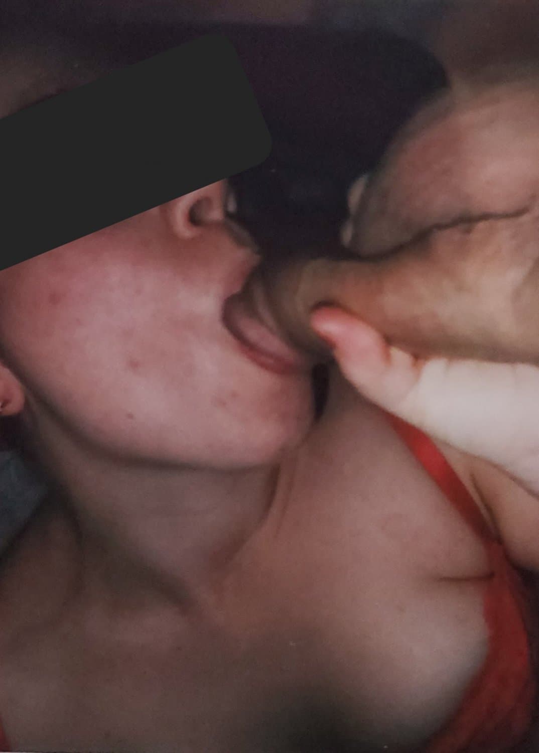 Intense balls sucking amateur