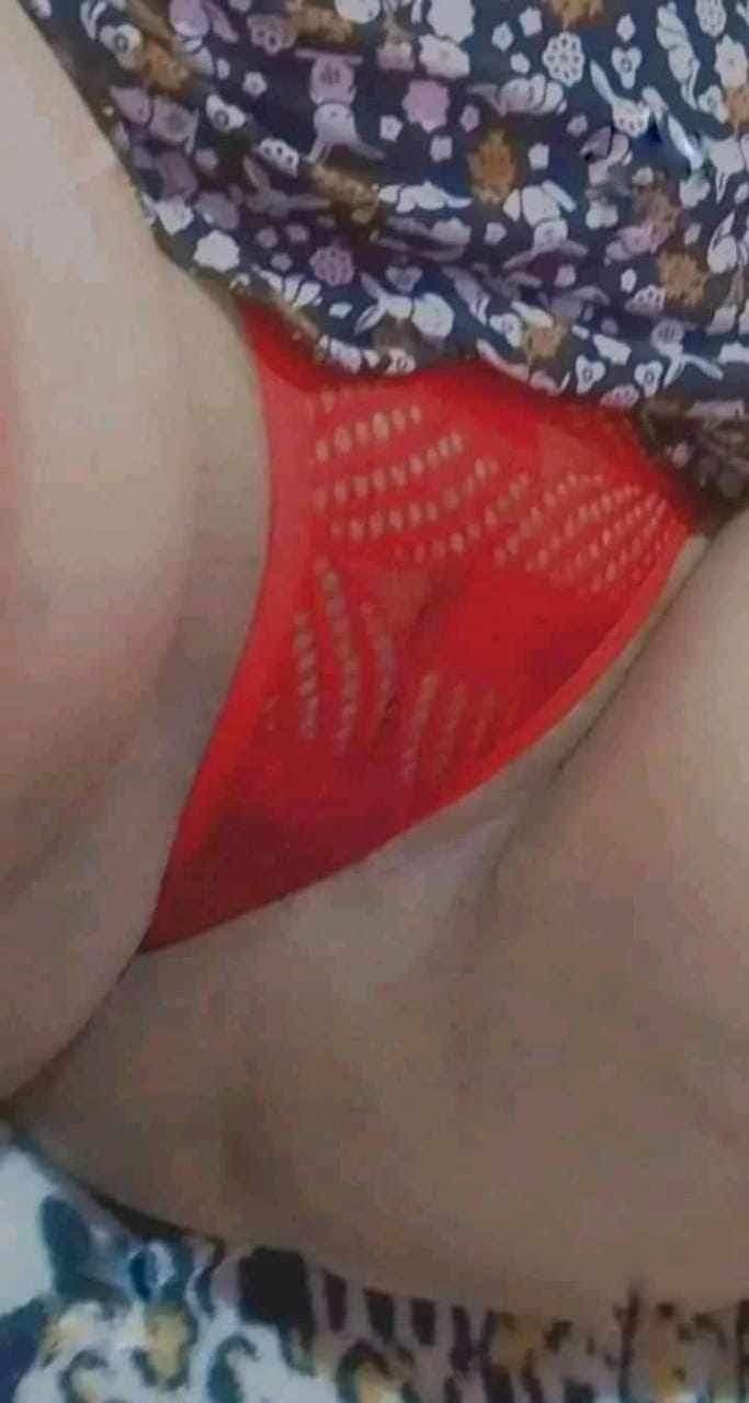 Coroa crente casada e avó, vende conteúdo no Face sem a família saber