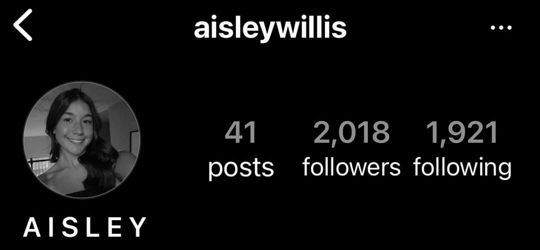 Pawg freshman teen sticks her ass out in every picture?‍?? risking irl teen’s insta. Dm if caught